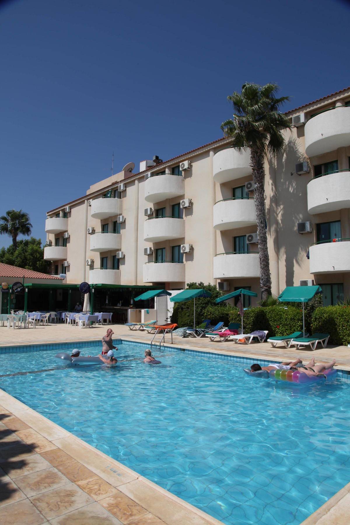 Mandalena Hotel Apartments 프로타라스 외부 사진